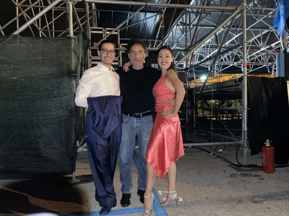Foto che ritrae Simone Ferrara e Giusy Citro con Amedeo Ariano subito dopo il concerto del 16 Luglio 2020